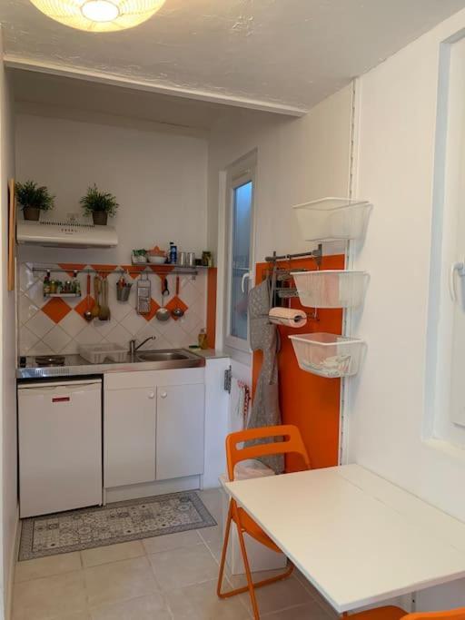 Studio En Duplex Independant 브리뇰 외부 사진